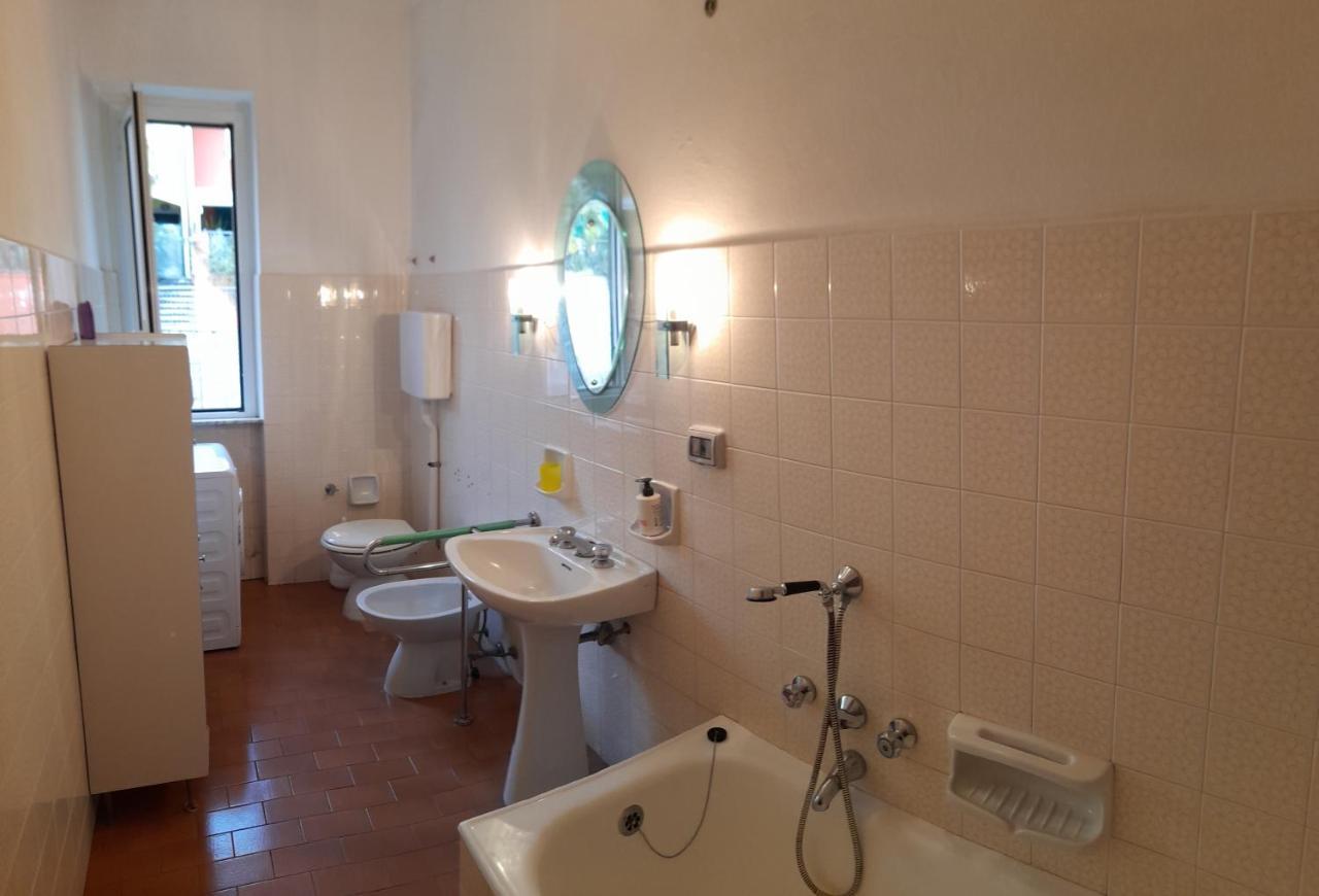 Casa Gina Secondo Piano Con Ascensore E Parcheggio เลวานโต ภายนอก รูปภาพ